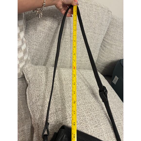 John A Brown Women's Black Genuine Leather Crossbody Old Money Bag Adjustable - Picture 8 of 9